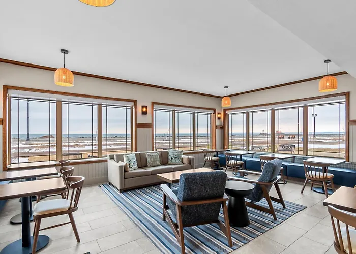 Hampton Inn Duluth-Canal Park
